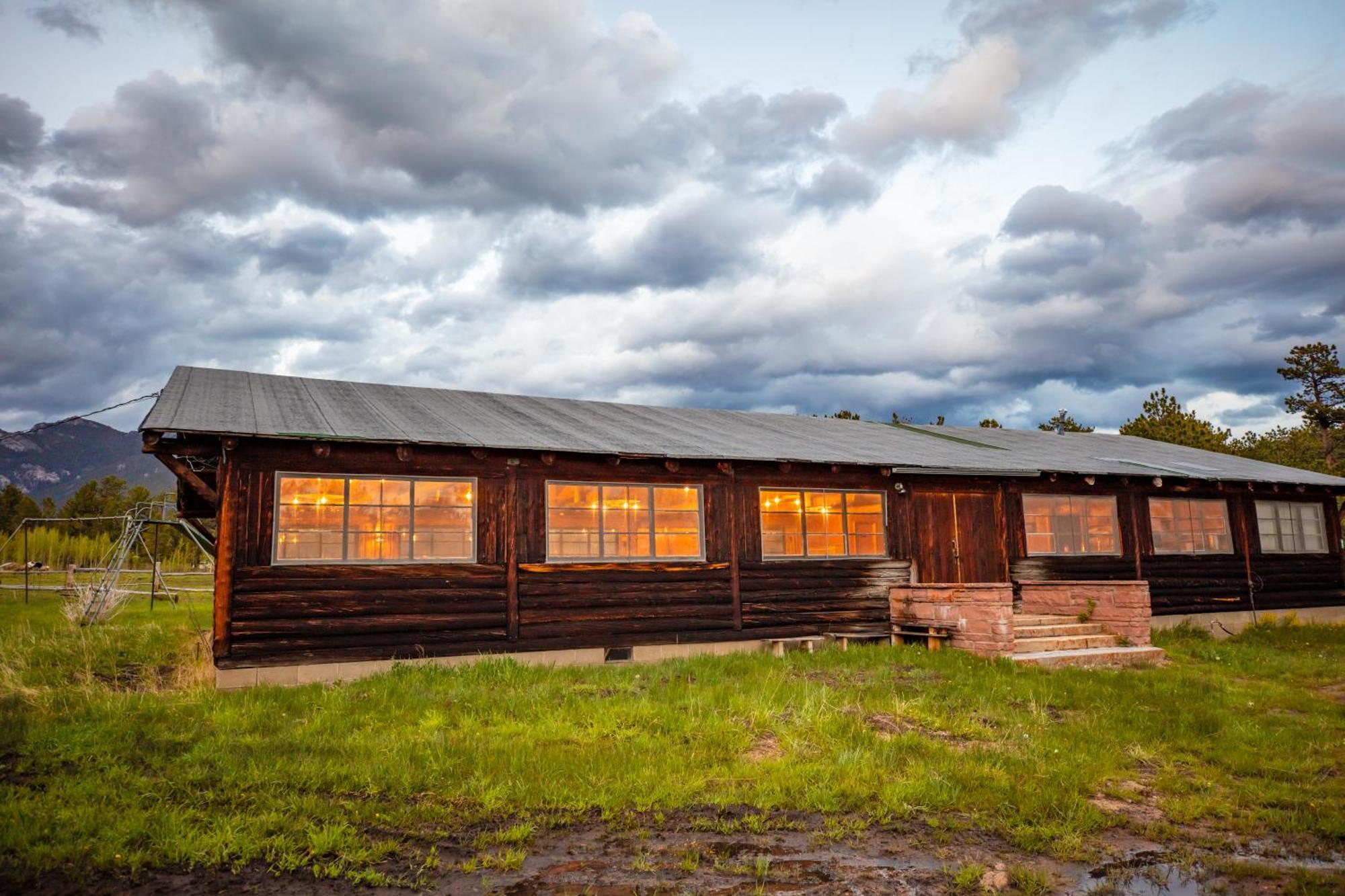 The Meeker Park Lodge Allenspark Bagian luar foto