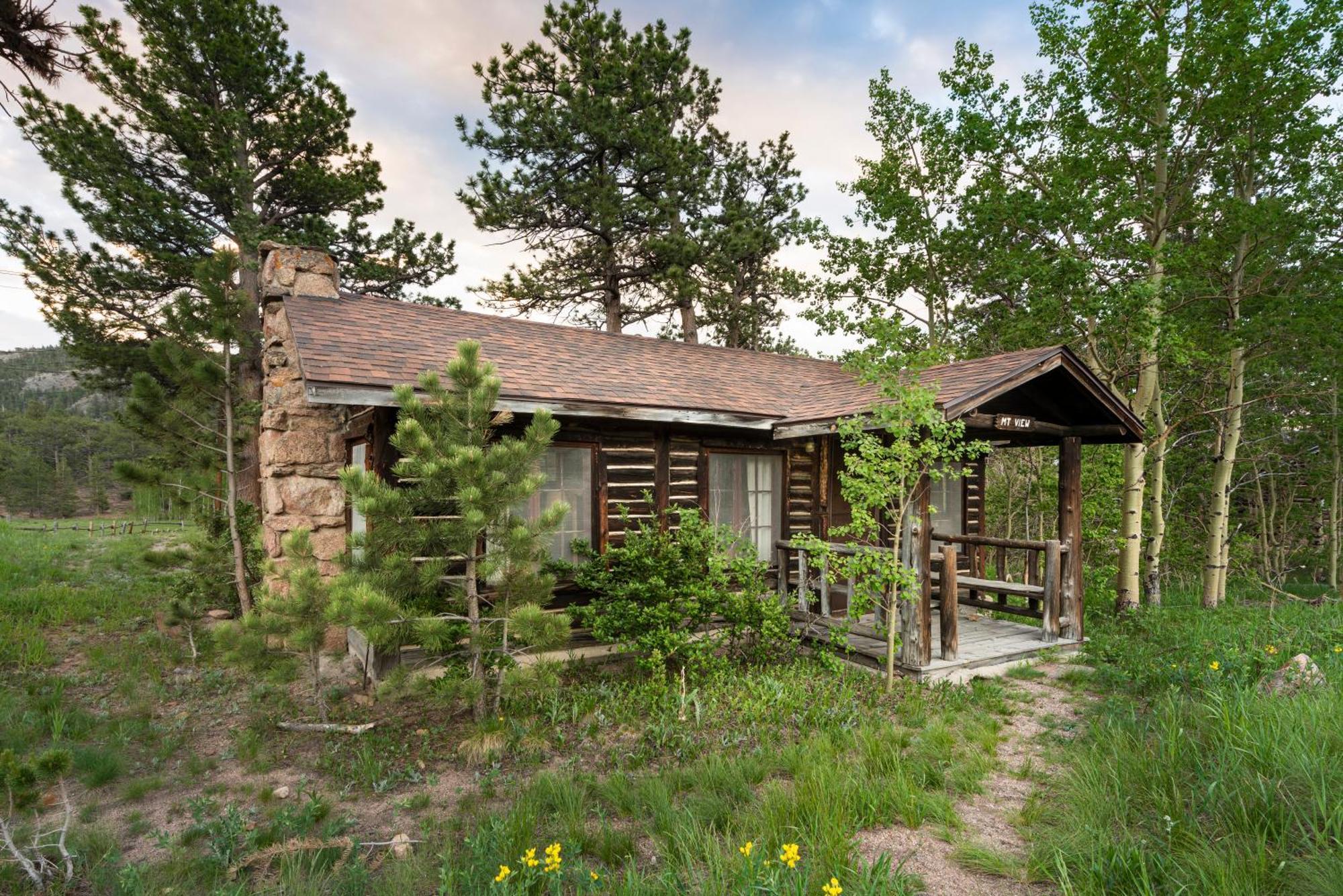 The Meeker Park Lodge Allenspark Bagian luar foto
