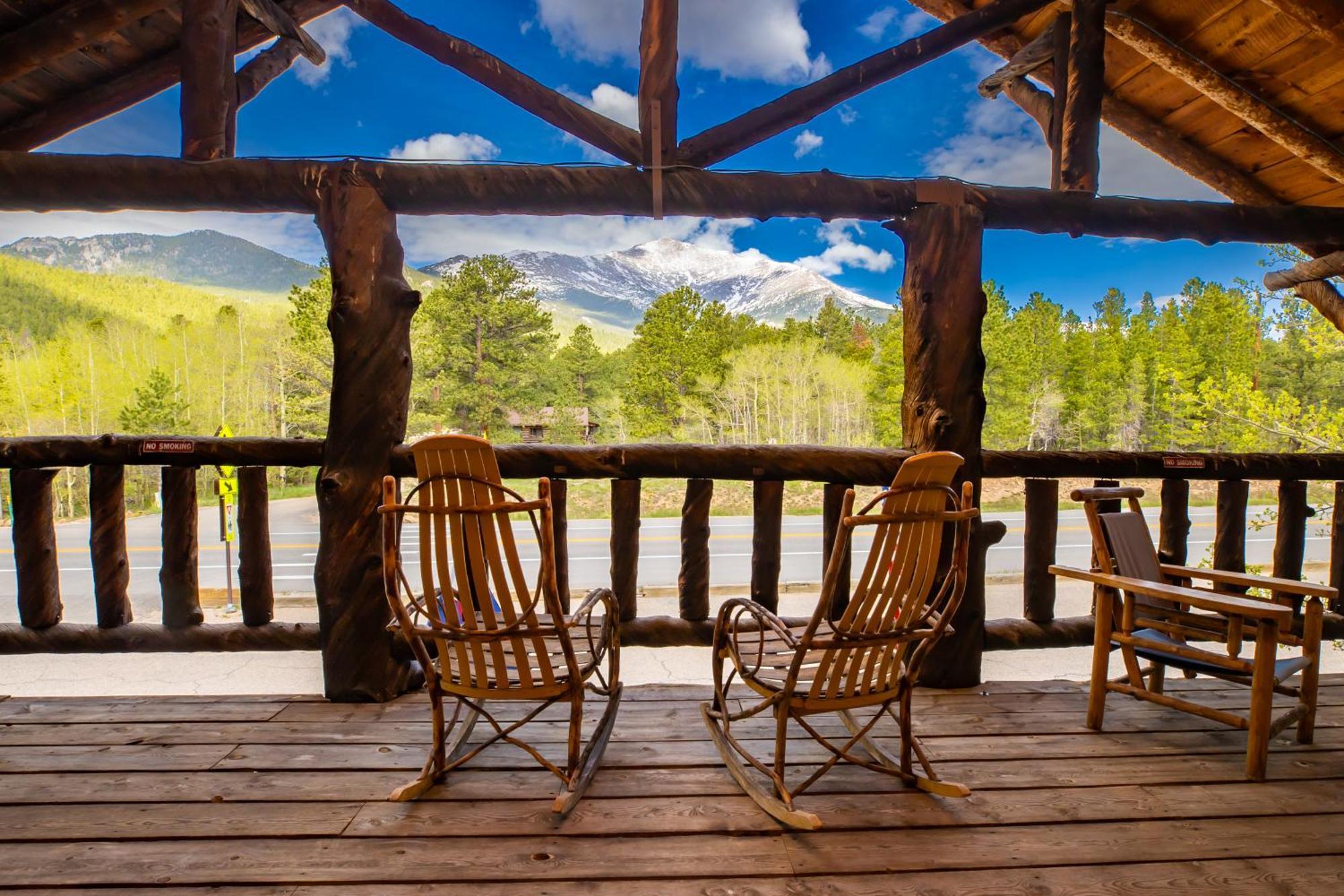 The Meeker Park Lodge Allenspark Bagian luar foto